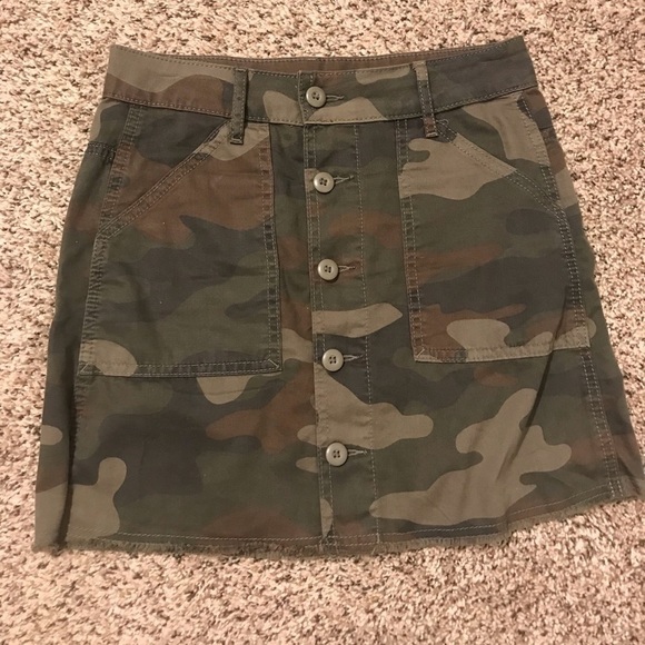 American Eagle Hi-Rise A-Line Skirt - Picture 2 of 4